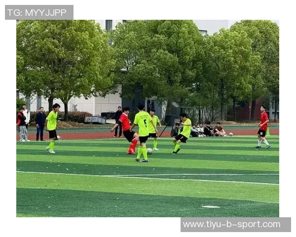 大学足球联赛的魅力探索与校园文化的深度融合之旅 大学足球联赛的魅力探索与校园文化的深度融合之旅